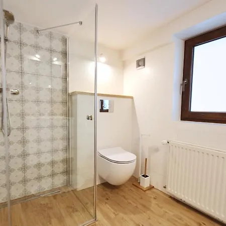 ホームステイ Goscinne Stanek ザコパネ