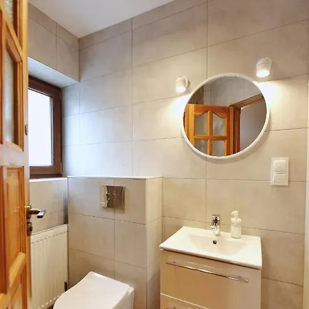 ホームステイ Goscinne Stanek ザコパネ