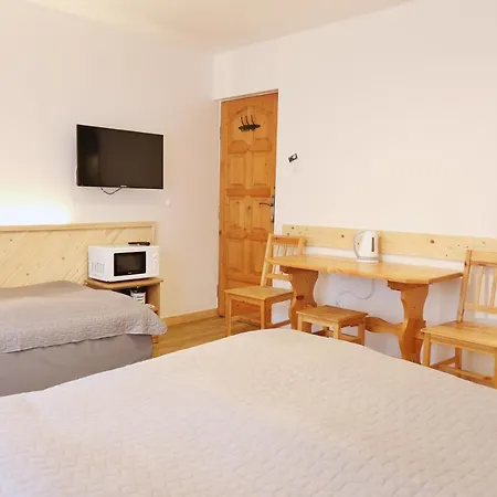 ホームステイ Goscinne Stanek ザコパネ